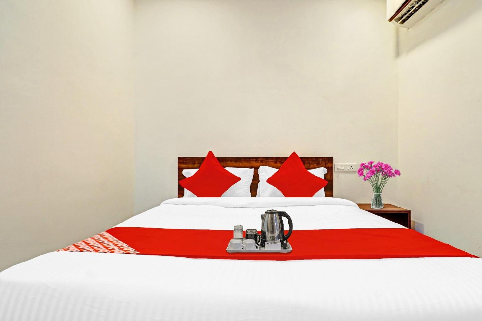 Hotel O Night Eye Hyderabad Eksteriør bilde