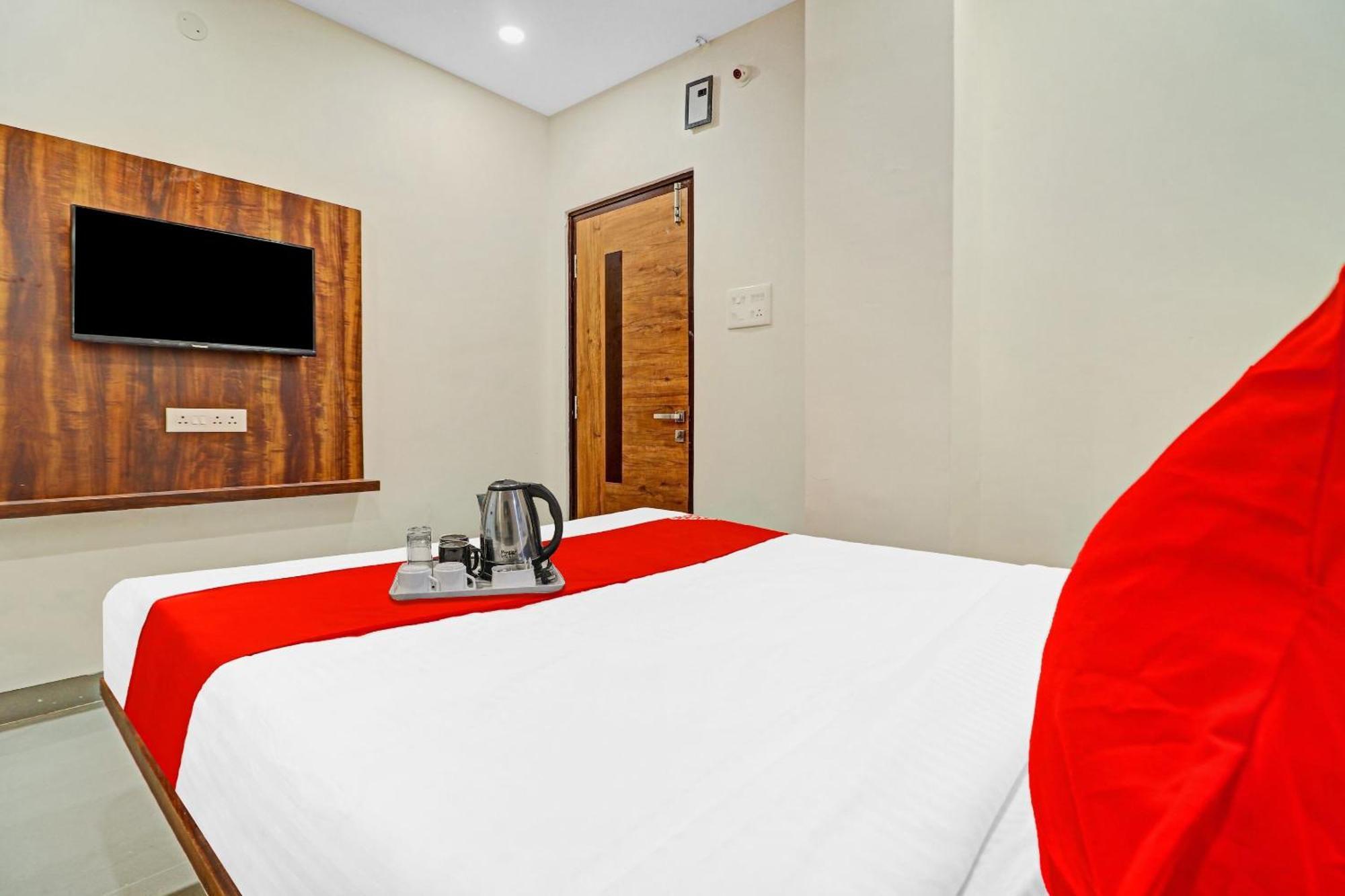 Hotel O Night Eye Hyderabad Eksteriør bilde