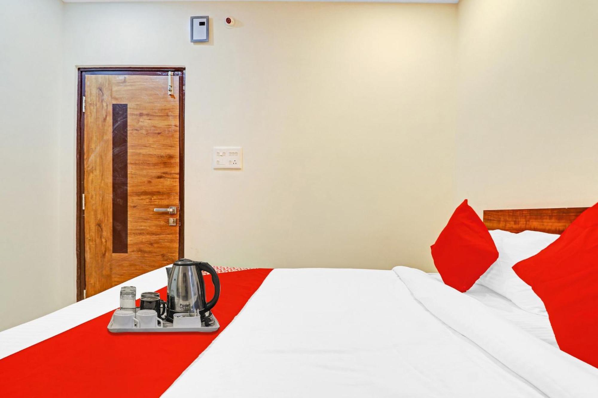 Hotel O Night Eye Hyderabad Eksteriør bilde
