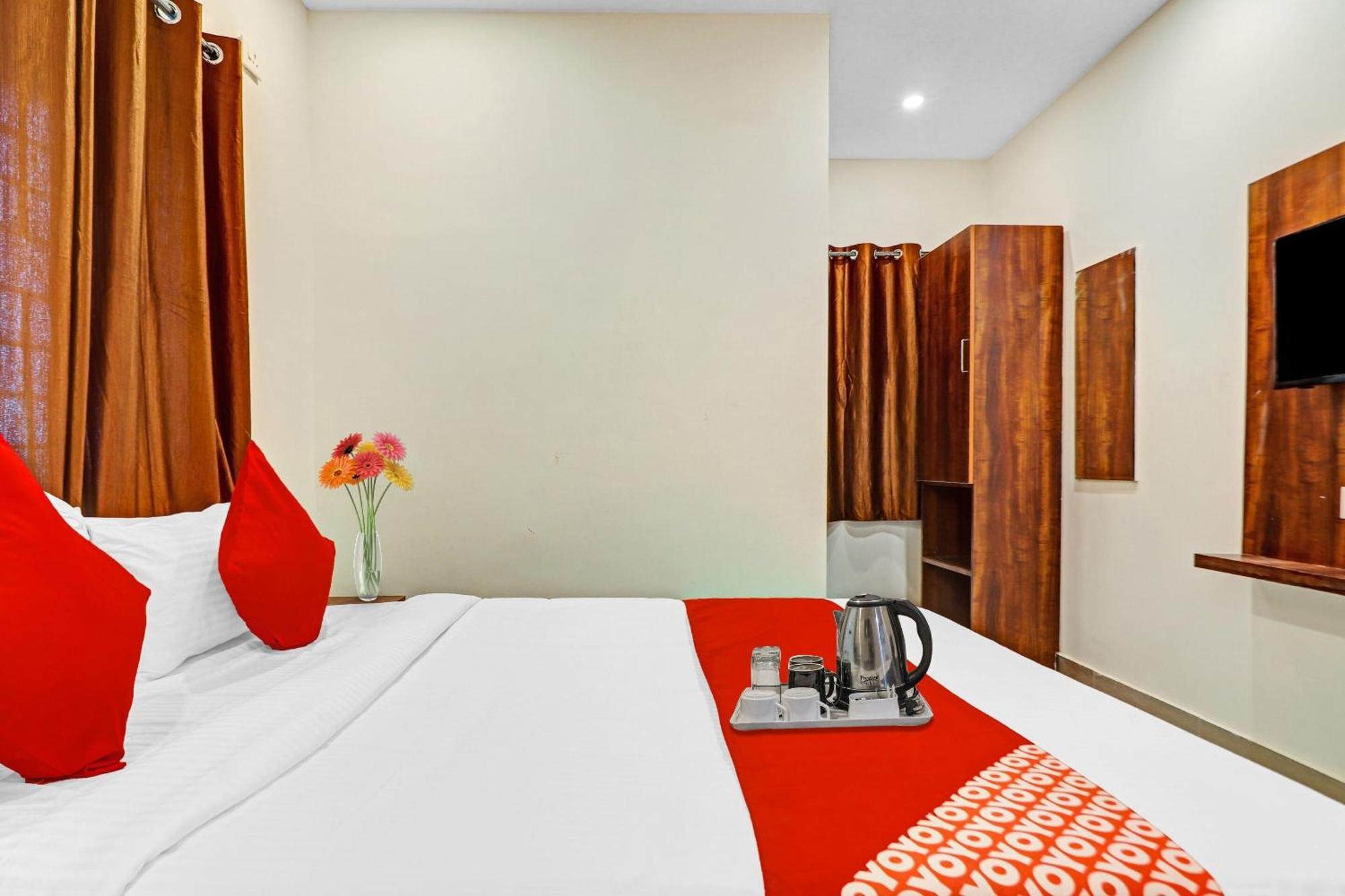 Hotel O Night Eye Hyderabad Eksteriør bilde