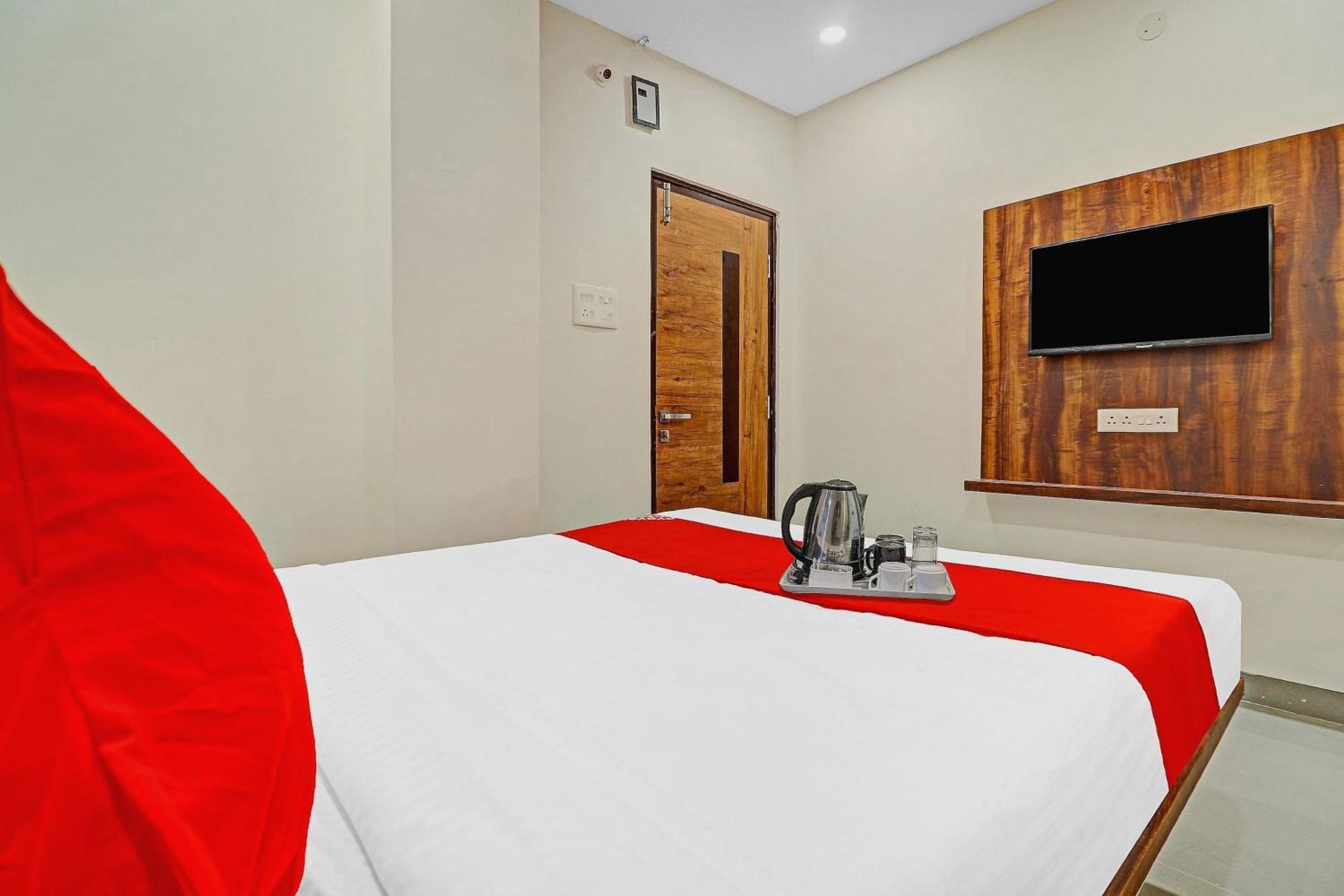 Hotel O Night Eye Hyderabad Eksteriør bilde